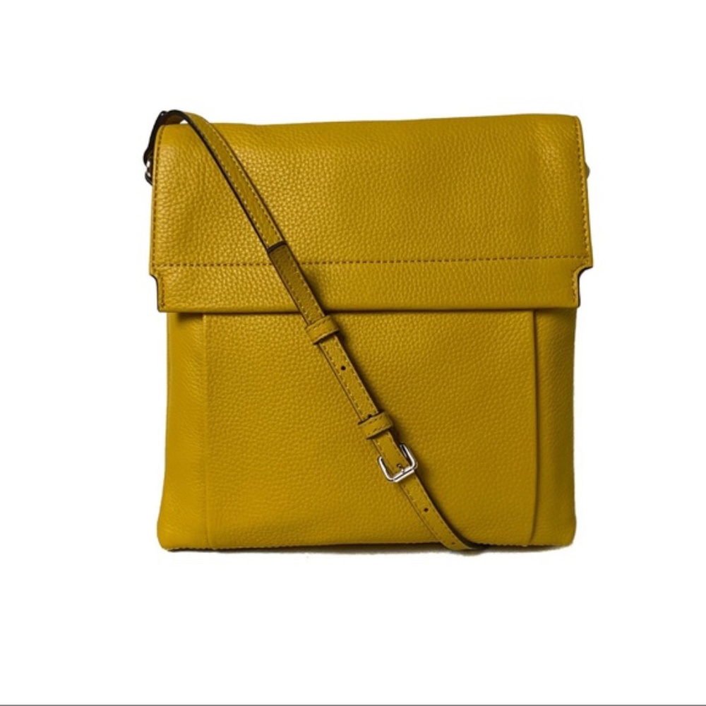 ❌NOT FOR SALE❌ Vince Camuto Dandelion Bag